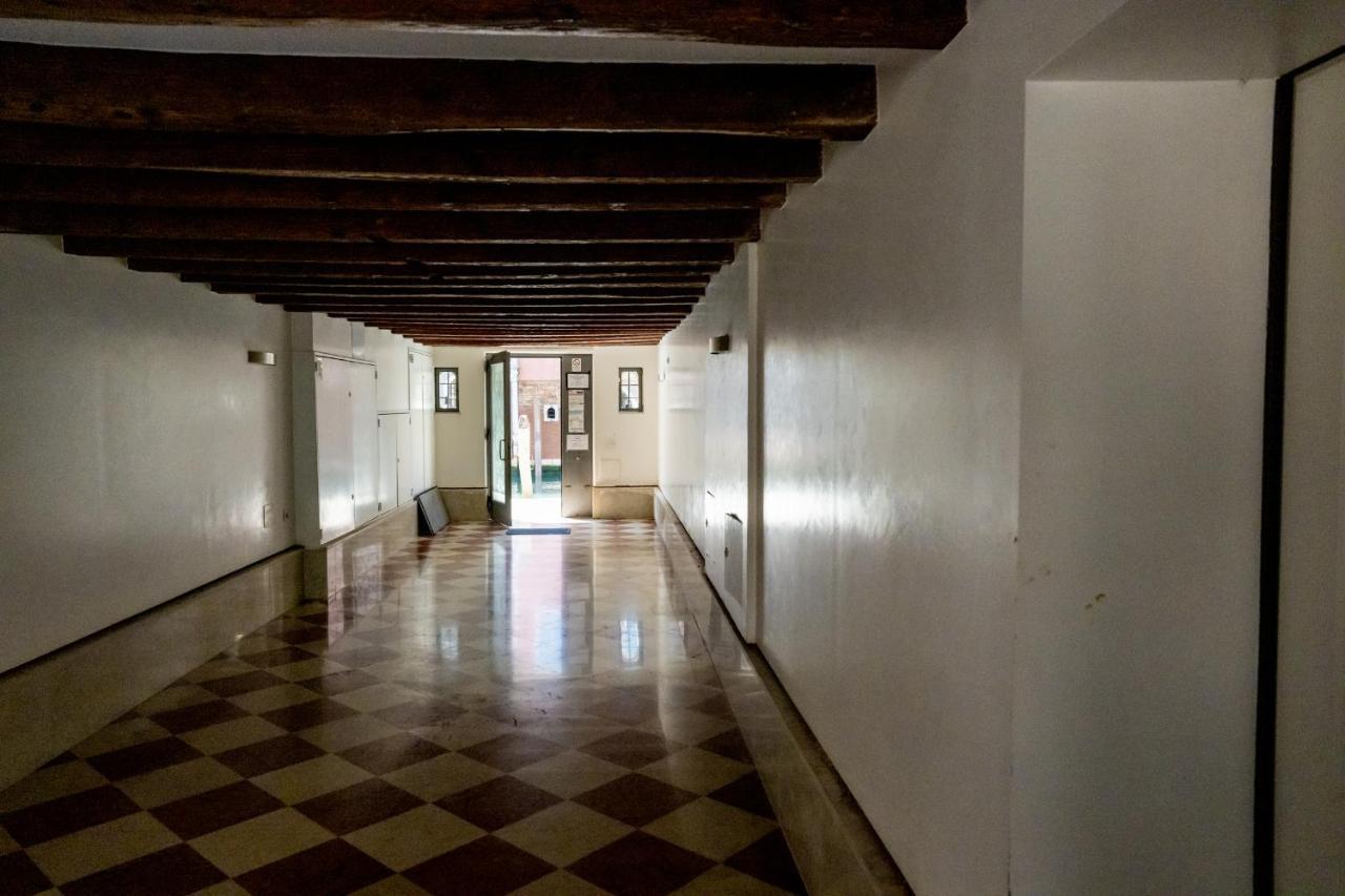 Ca' Tintoretto Venetië Buitenkant foto